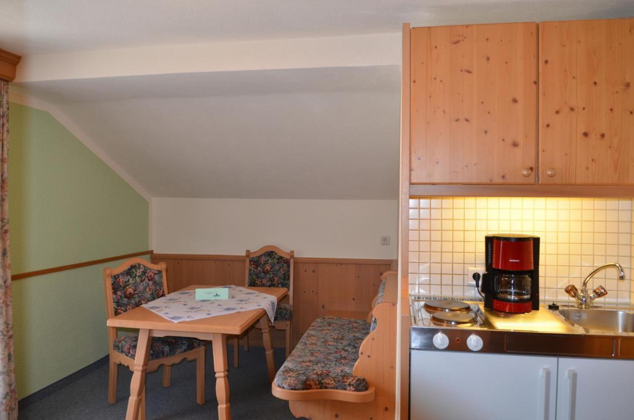 로이타쉬 Adlerhof 아파트 객실 사진